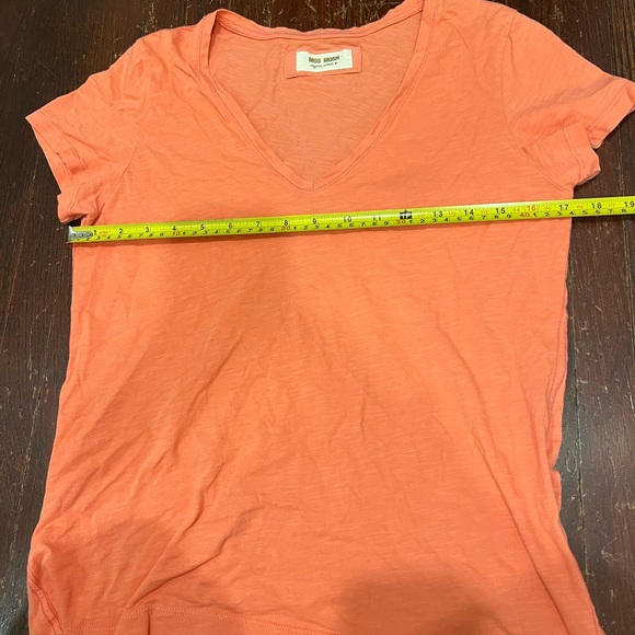 Mos Mosh coral v neck tee - Picture 7 of 7